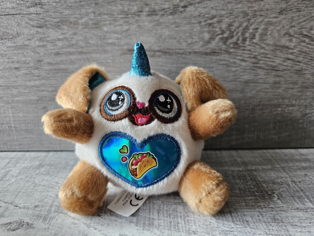 Zuru Rainbocorns Series 4 Puppycorn Penny Pug Dog Breed Puppy Blue Heart Taco